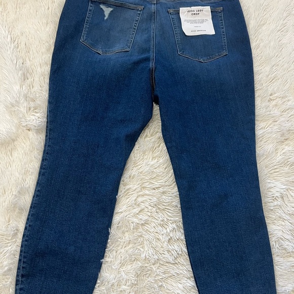 Good American Good Legs Crop Jeans - size 24 (plus size) - Picture 2 of 9